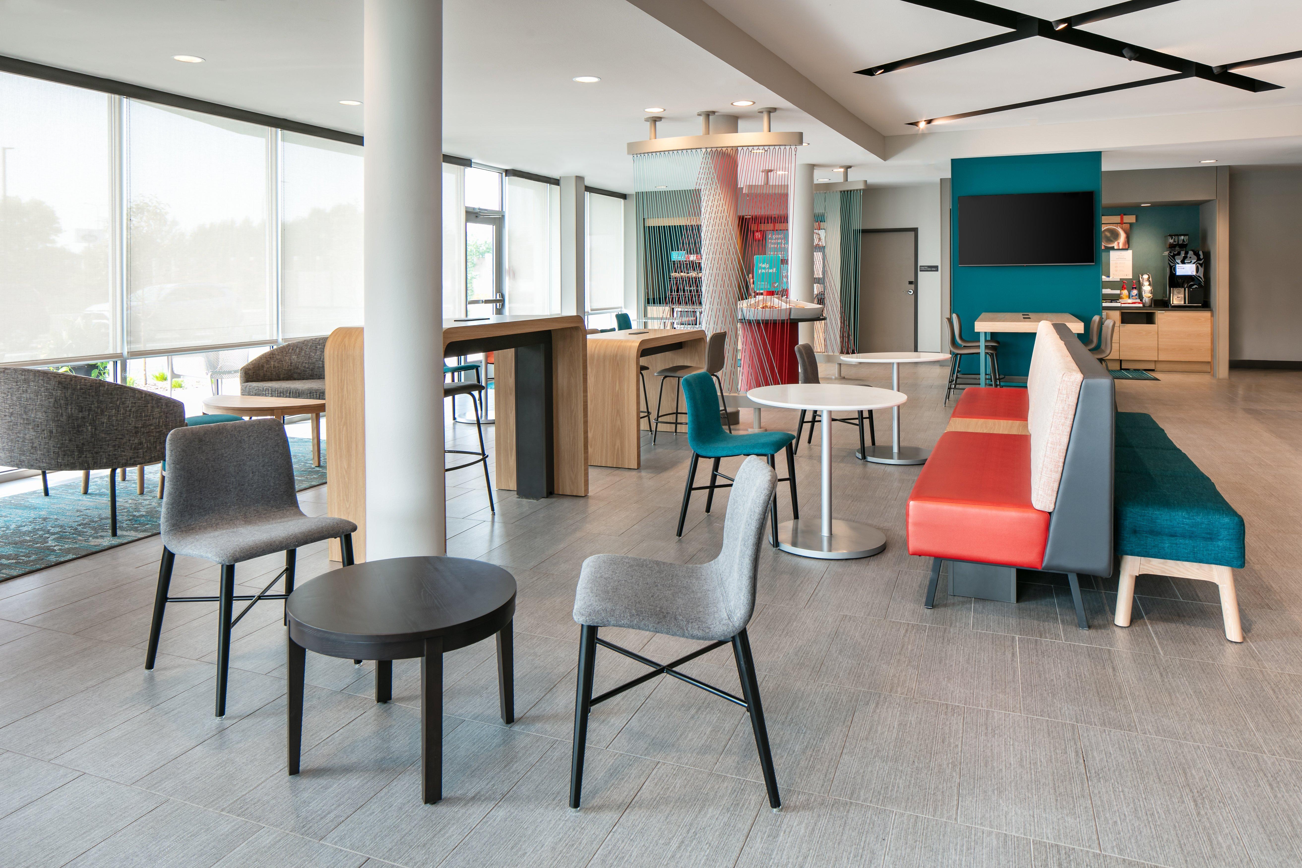 Avid Hotels - Roseville - Minneapolis North By Ihg Exterior foto