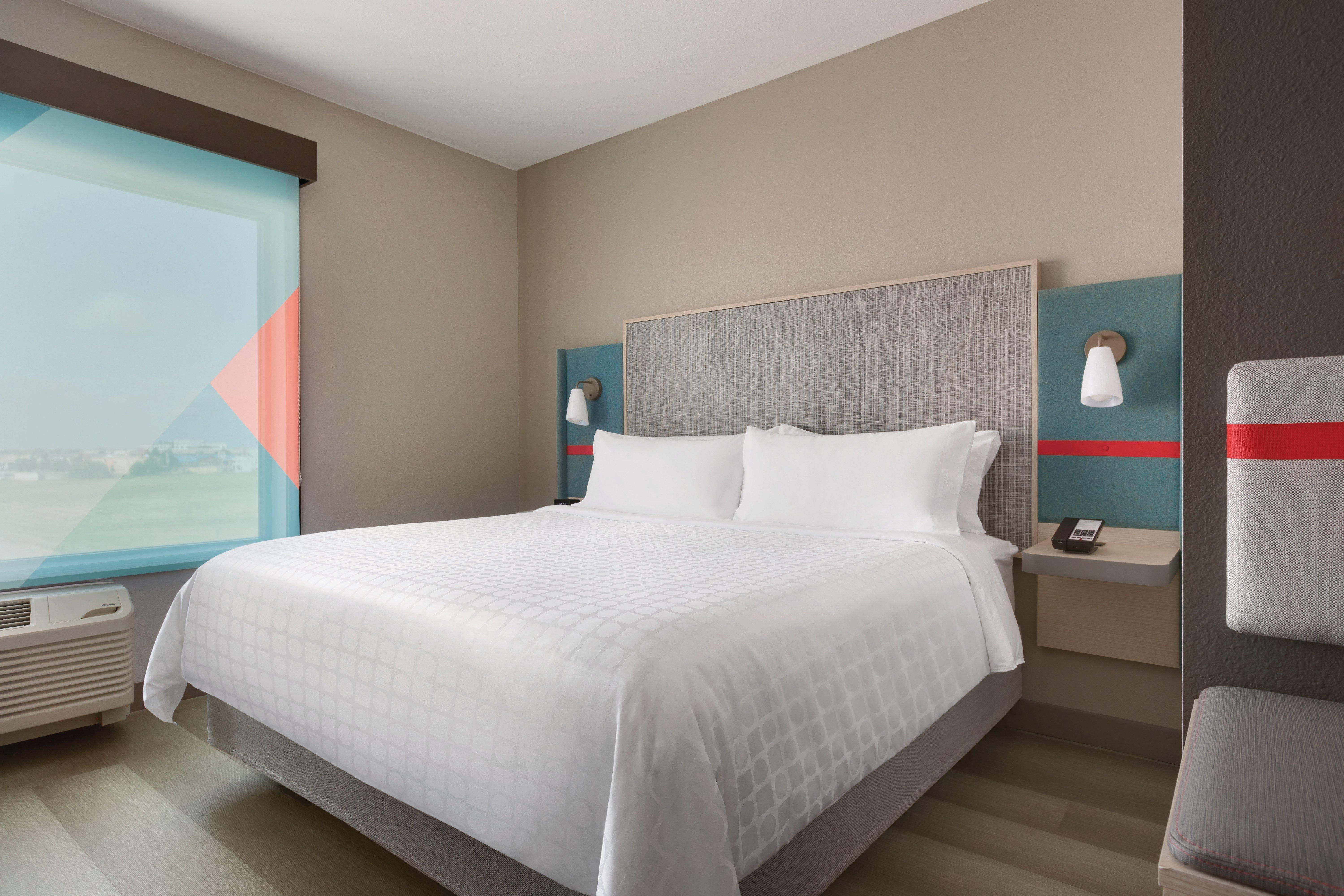 Avid Hotels - Roseville - Minneapolis North By Ihg Exterior foto